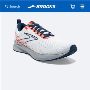 Brooks Men’s Sneakers Levitate 5